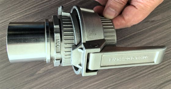 2D/3D 図面 CNC 精密投資鋳造 シリコンソール 鋳造 0.1kg-100kg 重量範囲 タンク接続器
